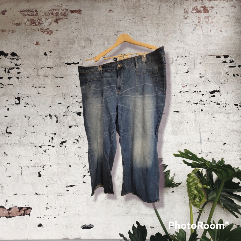 Old Navy Mid-Rise Flare Jeans